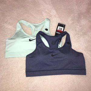 Nike sports bra bundle